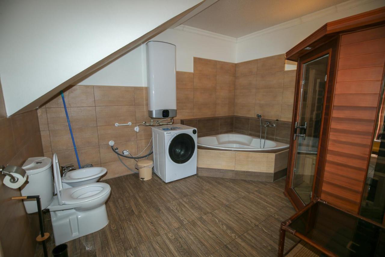 Villa Ametyst Štúrovo Esterno foto